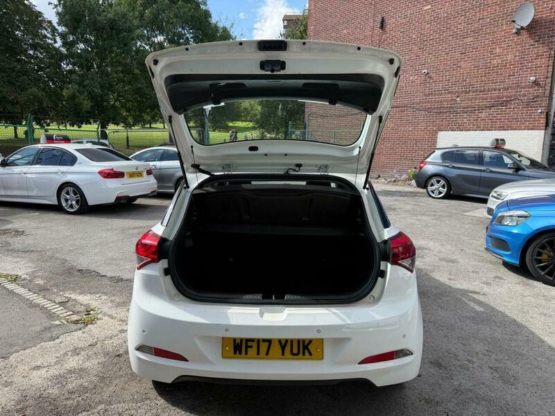 Used Hyundai i20 2017 for sale - 76935875: Photo 24