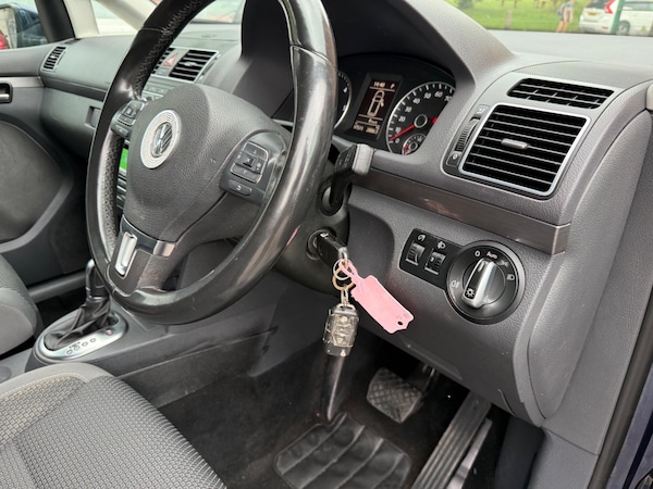 Used Volkswagen Touran 2012 for sale - 75687545: Photo 14