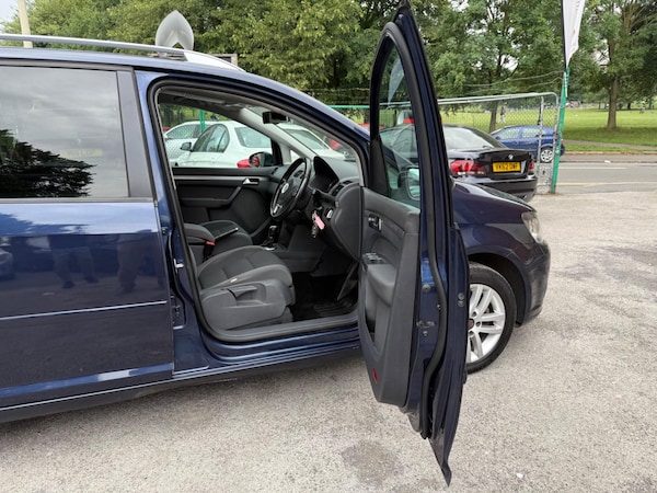Used Volkswagen Touran 2012 for sale - 75687545: Photo 21