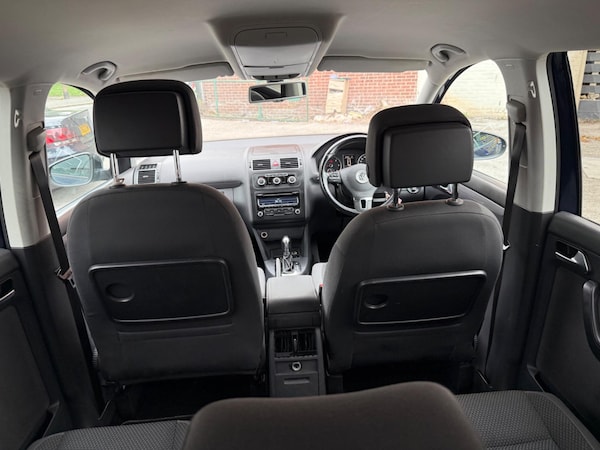 Used Volkswagen Touran 2012 for sale - 75687545: Photo 24