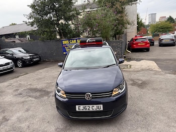 Used Volkswagen Touran 2012 for sale - 75687545: Photo