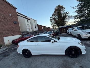 Used Mercedes-Benz C-Class 2012 for sale - 76189918: Photo