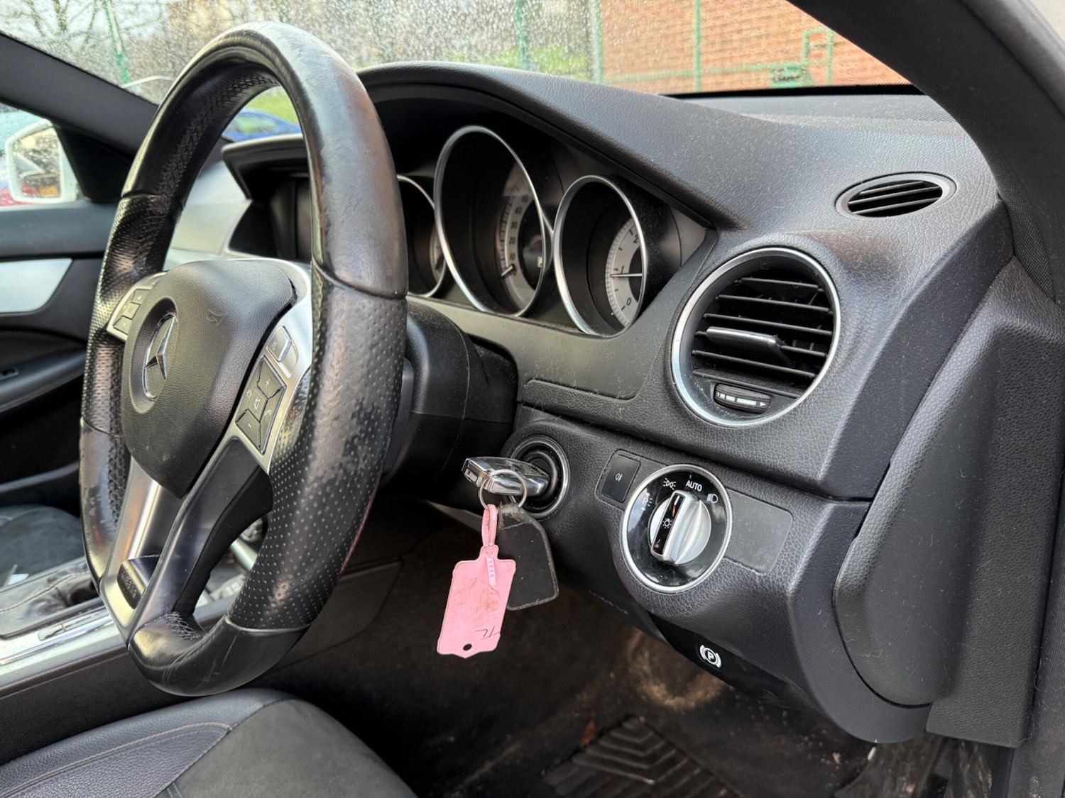 Used Mercedes-Benz C Class 2014 for sale - 77175135: Photo 12