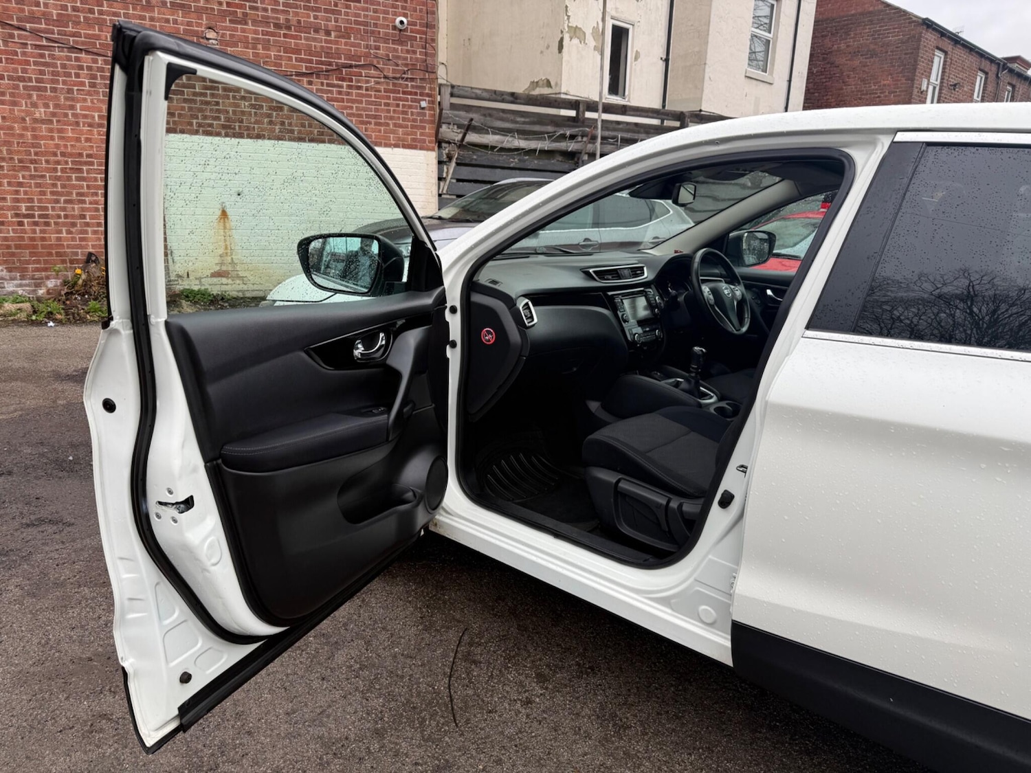 Used Nissan Qashqai 2014 for sale - 77565056: Photo 25