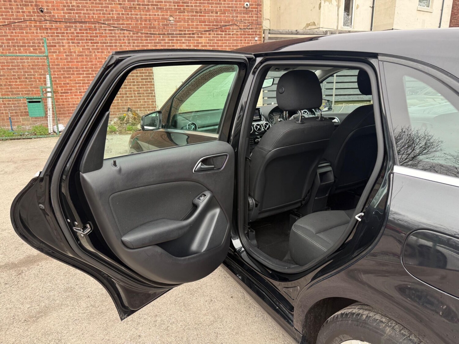 Used Mercedes-Benz B Class 2013 for sale - 77793906: Photo 23