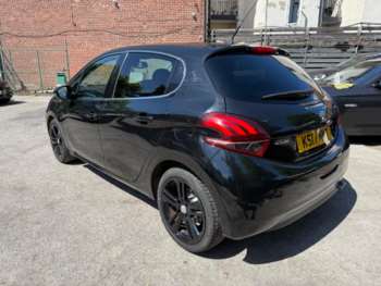 Used Peugeot 208 2017 for sale - 74895462: Photo