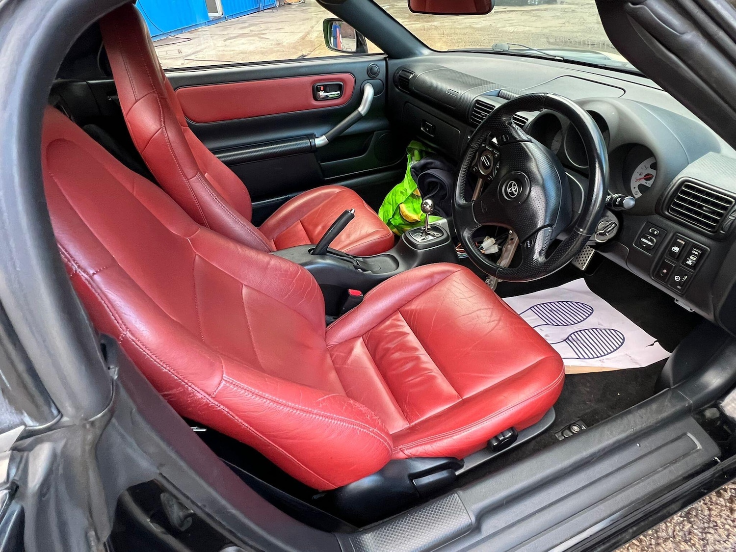 Used Toyota MR2 2002 for sale - 76099146: Photo 12