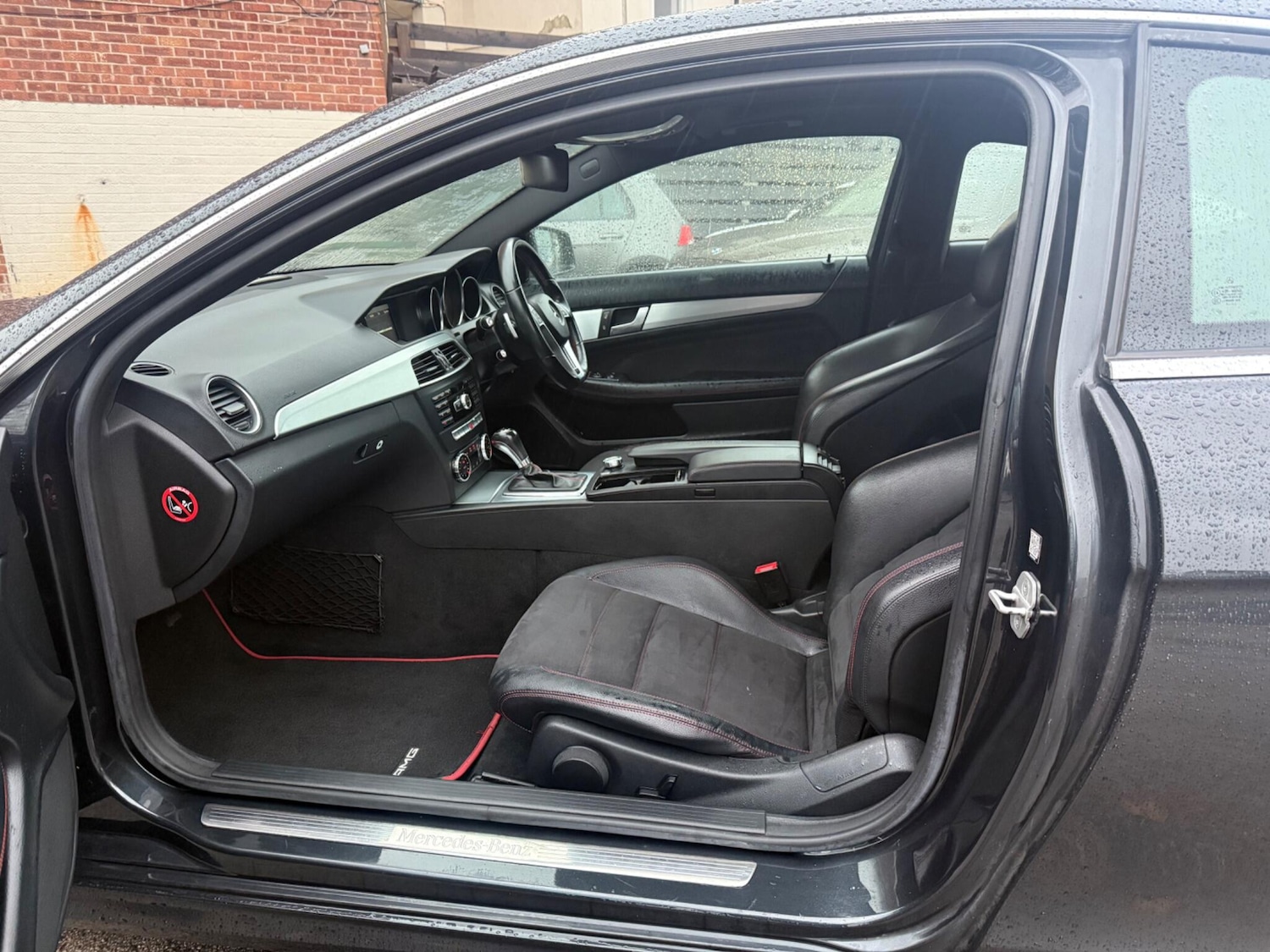 Used Mercedes-Benz C Class 2014 for sale - 76585260: Photo 13