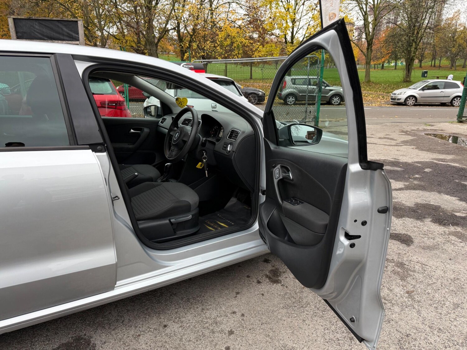 Used Volkswagen Polo 2013 for sale - 76499080: Photo 21