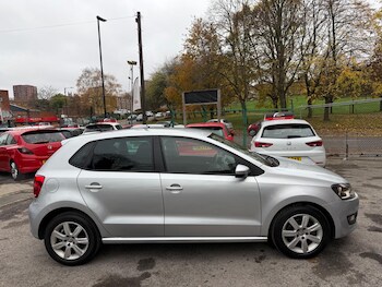 Used Volkswagen Polo 2013 for sale - 76499080: Photo