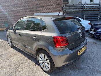 Used Volkswagen Polo 2010 for sale - 79188143: Photo