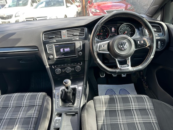 Used Volkswagen Golf 2016 for sale - 74081704: Photo 12