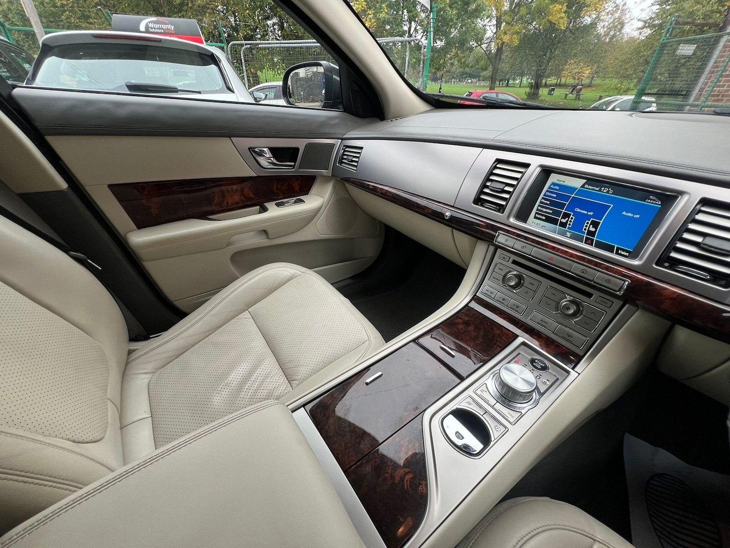 Used Jaguar XF 2010 for sale - 76270195: Photo 21