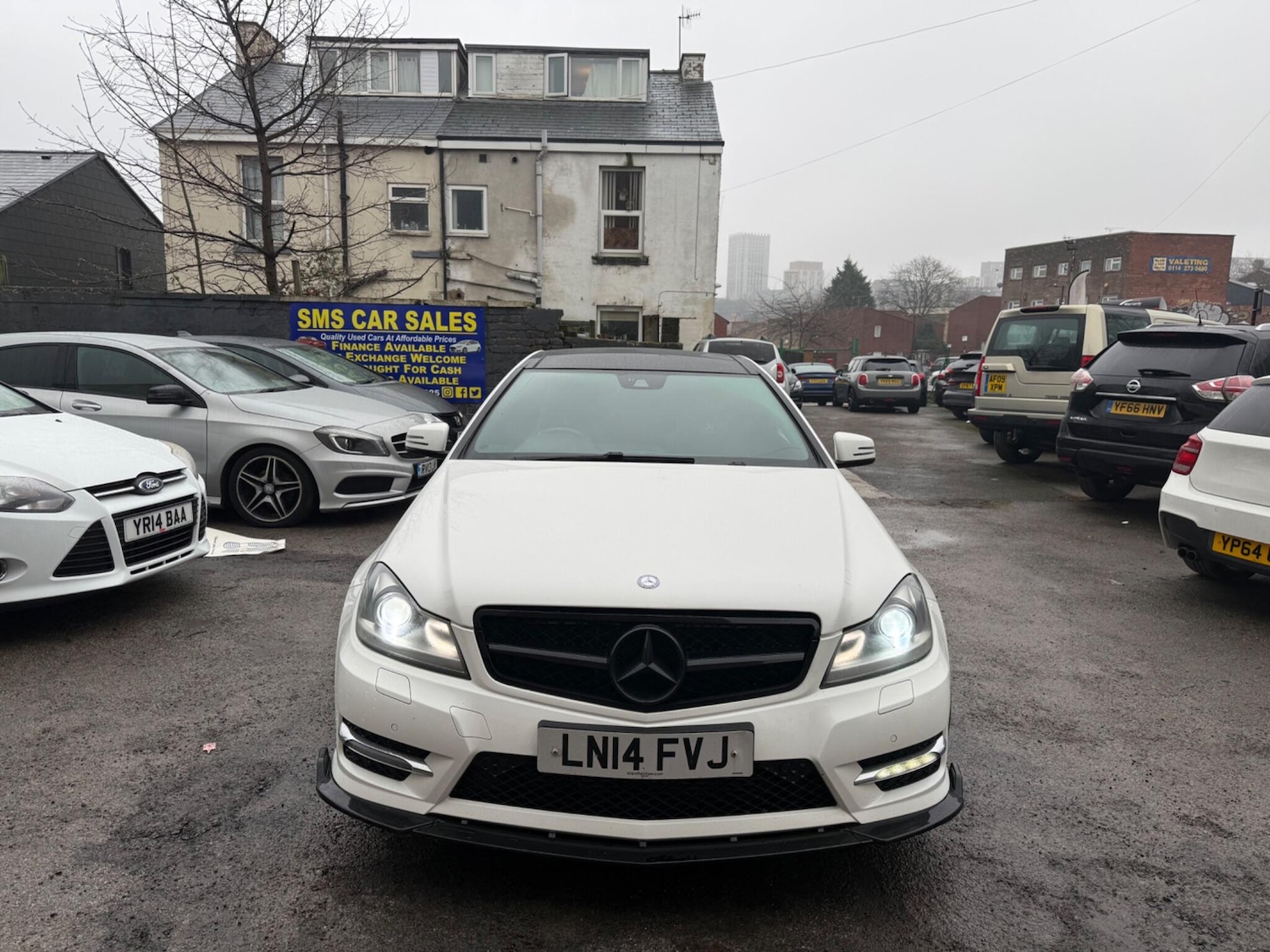 Used Mercedes-Benz C Class 2014 for sale - 77510548: Photo 2