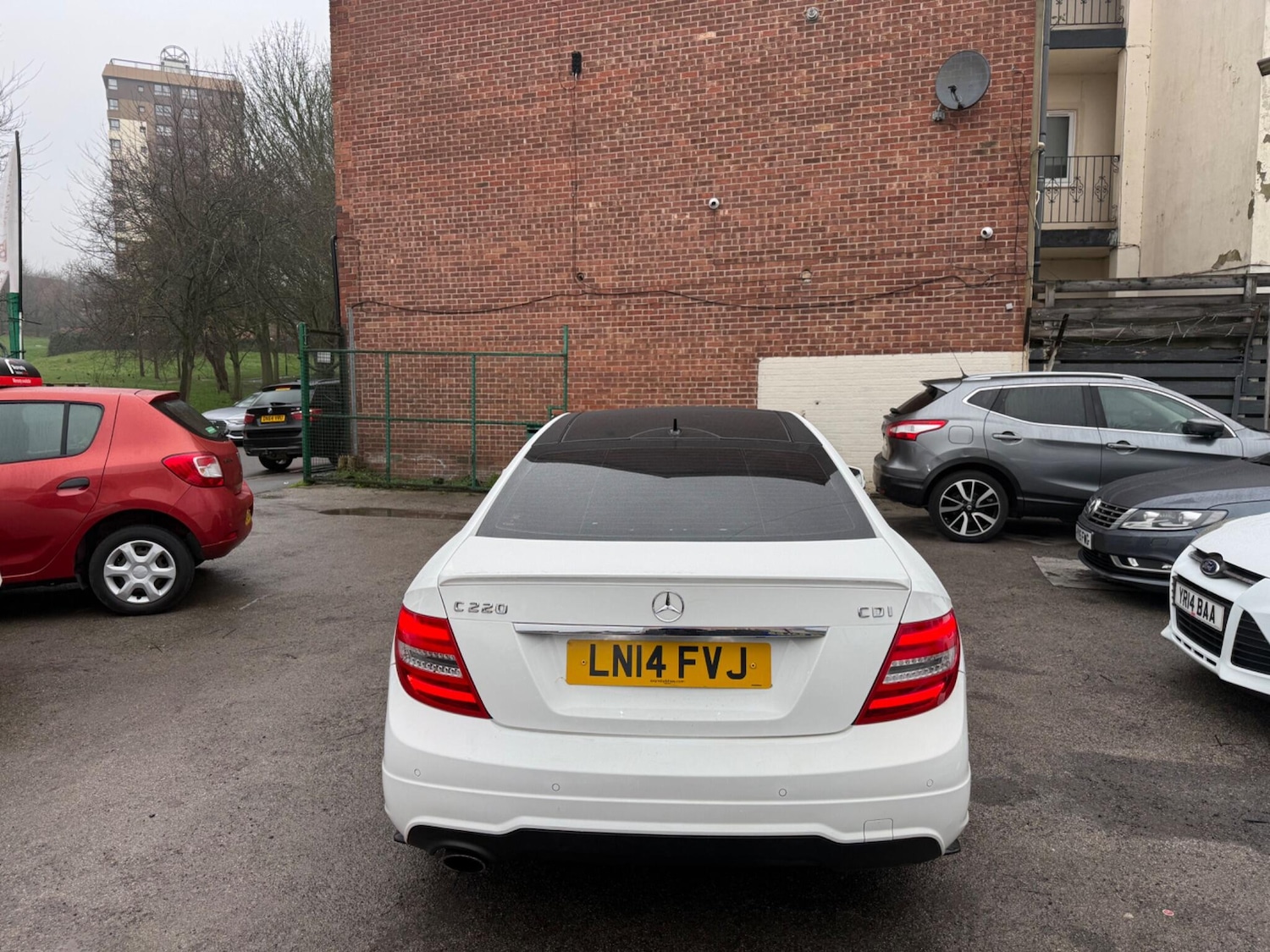 Used Mercedes-Benz C Class 2014 for sale - 77510548: Photo 6