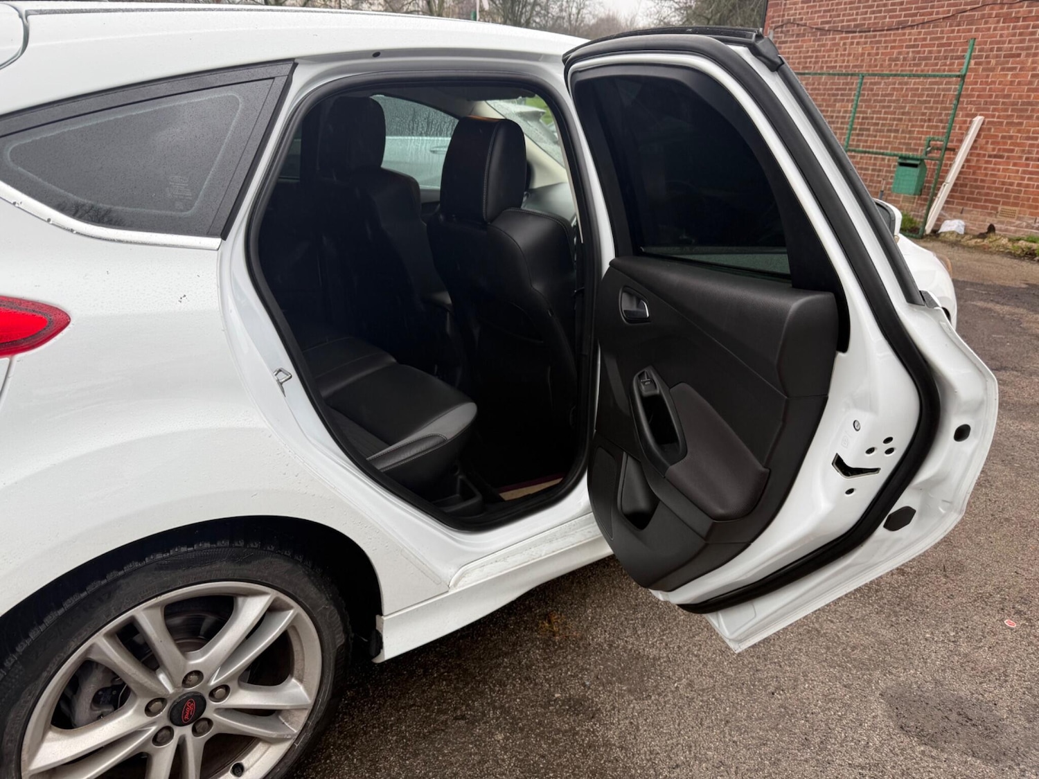 Used Ford Focus 2013 for sale - 77696126: Photo 19