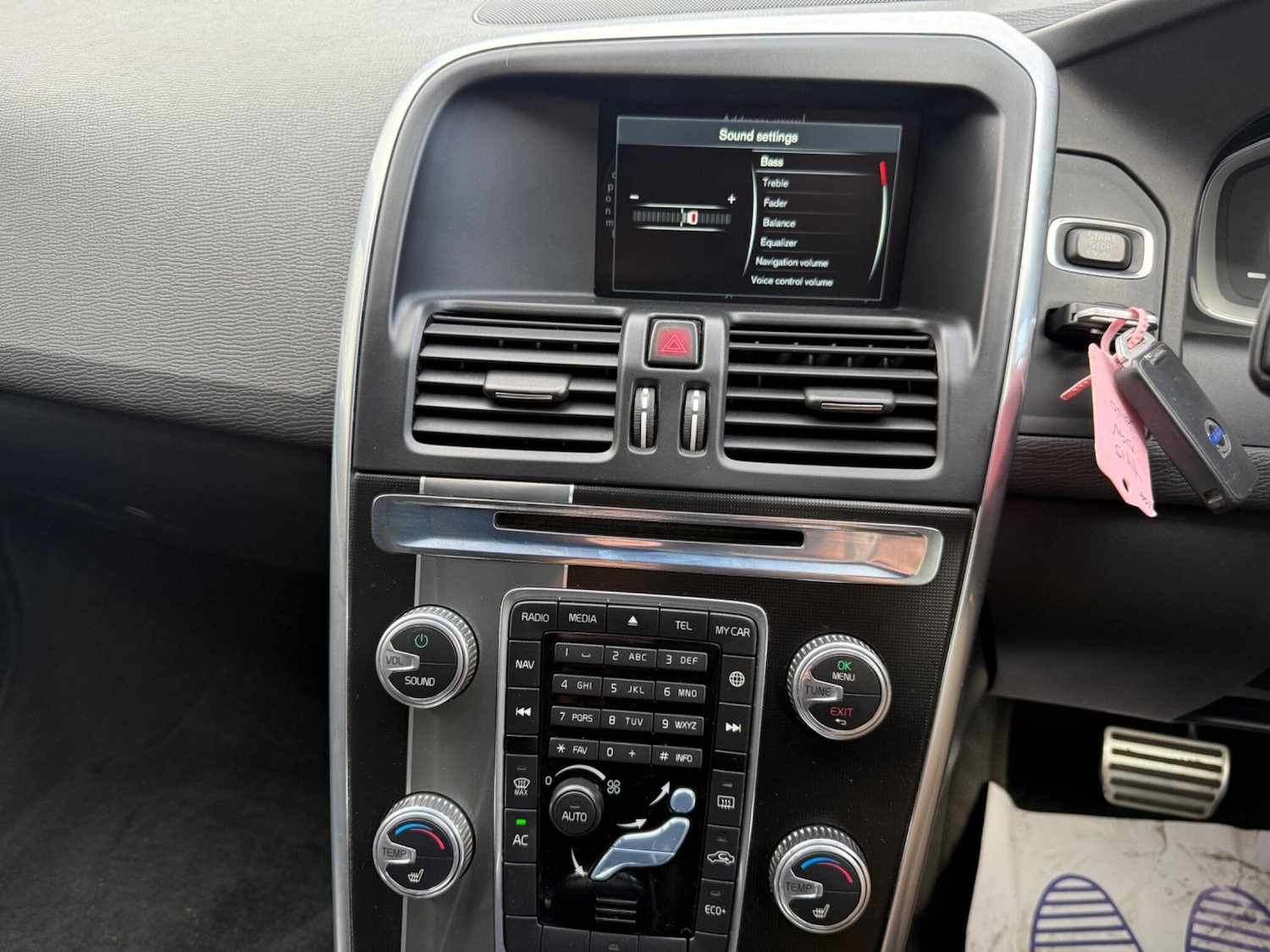 Used Volvo XC60 2015 for sale - 75883540: Photo 21