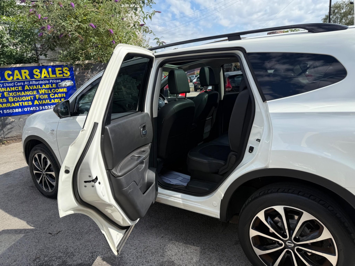 Vehicle 28