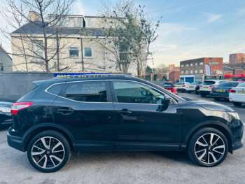 Used Nissan Qashqai 2017 for sale - 74161229: Photo