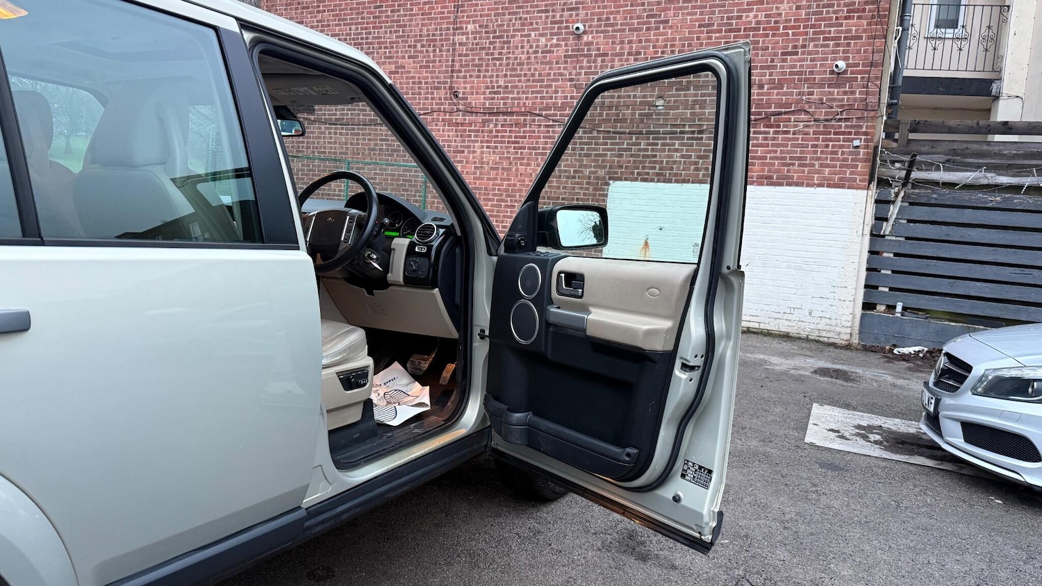 Used Land Rover Discovery 2009 for sale - 77439792: Photo 11