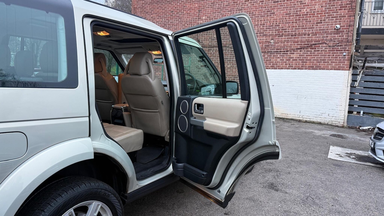 Used Land Rover Discovery 2009 for sale - 77439792: Photo 12