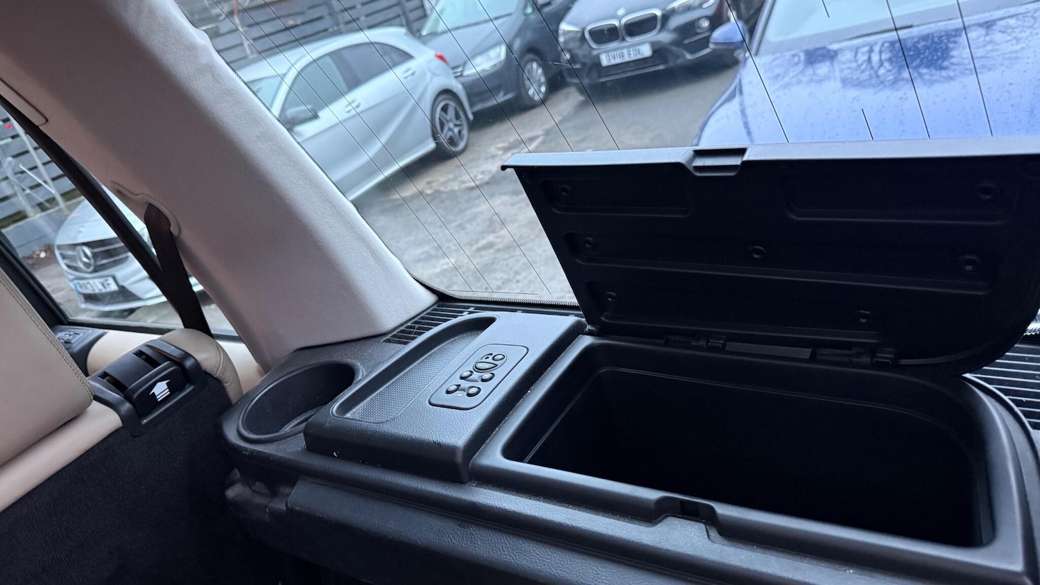 Used Land Rover Discovery 2009 for sale - 77439792: Photo 18