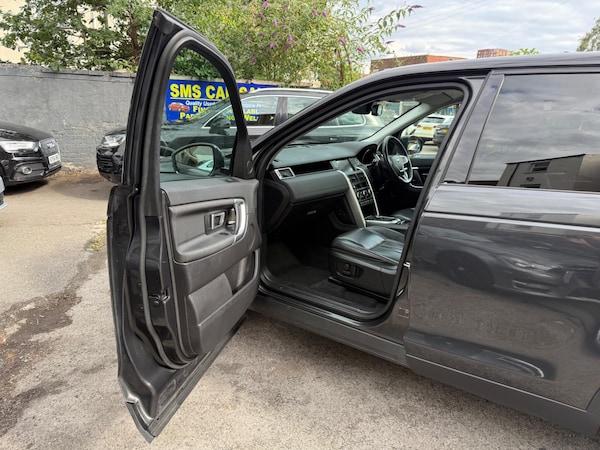 Used Land Rover Discovery Sport 2016 for sale - 76259137: Photo 31