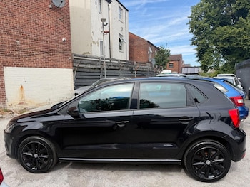 Used Volkswagen Polo 2017 for sale - 79609700: Photo