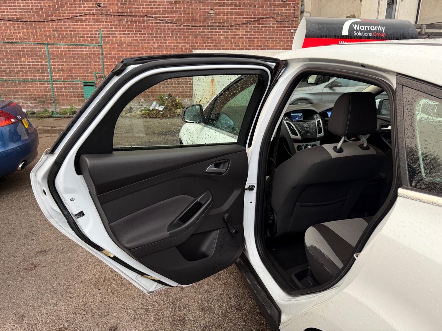 Used Ford Focus 2014 for sale - 77175131: Photo 25