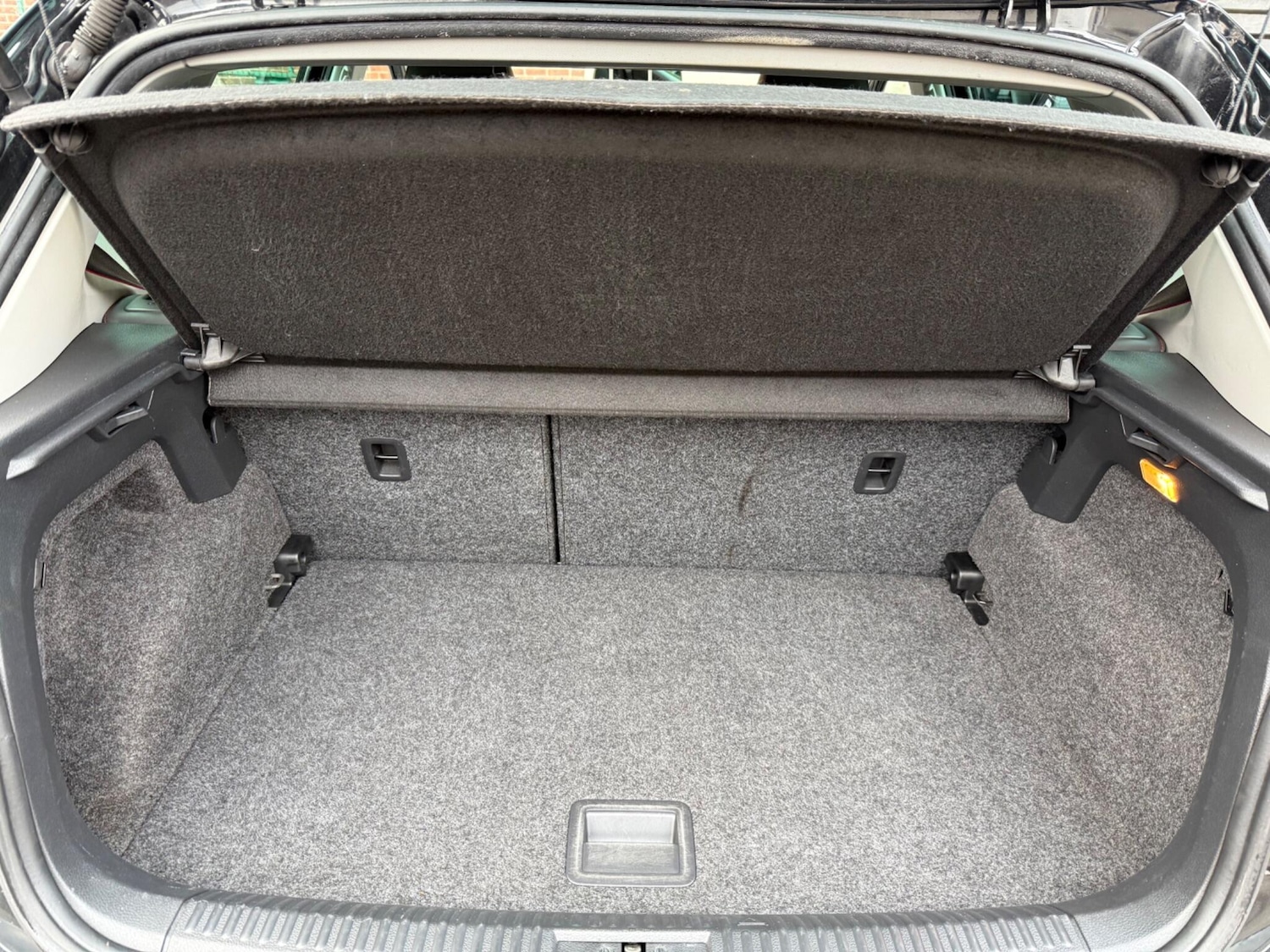 Used Volkswagen Polo 2017 for sale - 76743353: Photo 30