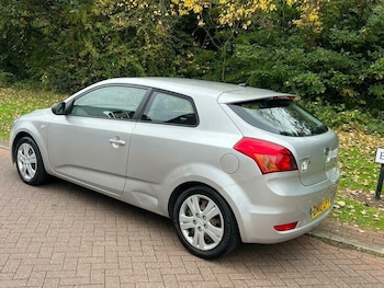 Used Kia Pro Ceed 2010 for sale - 78902081: Photo