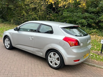 2010 (10) - 1.4 1 3dr