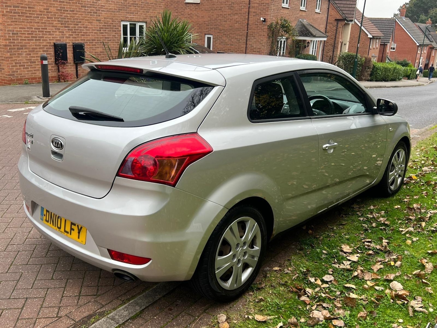 Used Kia Pro Ceed 2010 for sale - 76314679: Photo 7