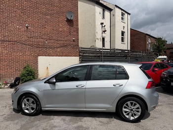 Used Volkswagen Golf 2015 for sale - 78923191: Photo
