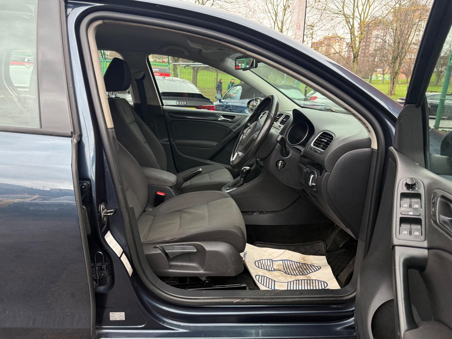 Used Volkswagen Golf 2011 for sale - 77190981: Photo 22