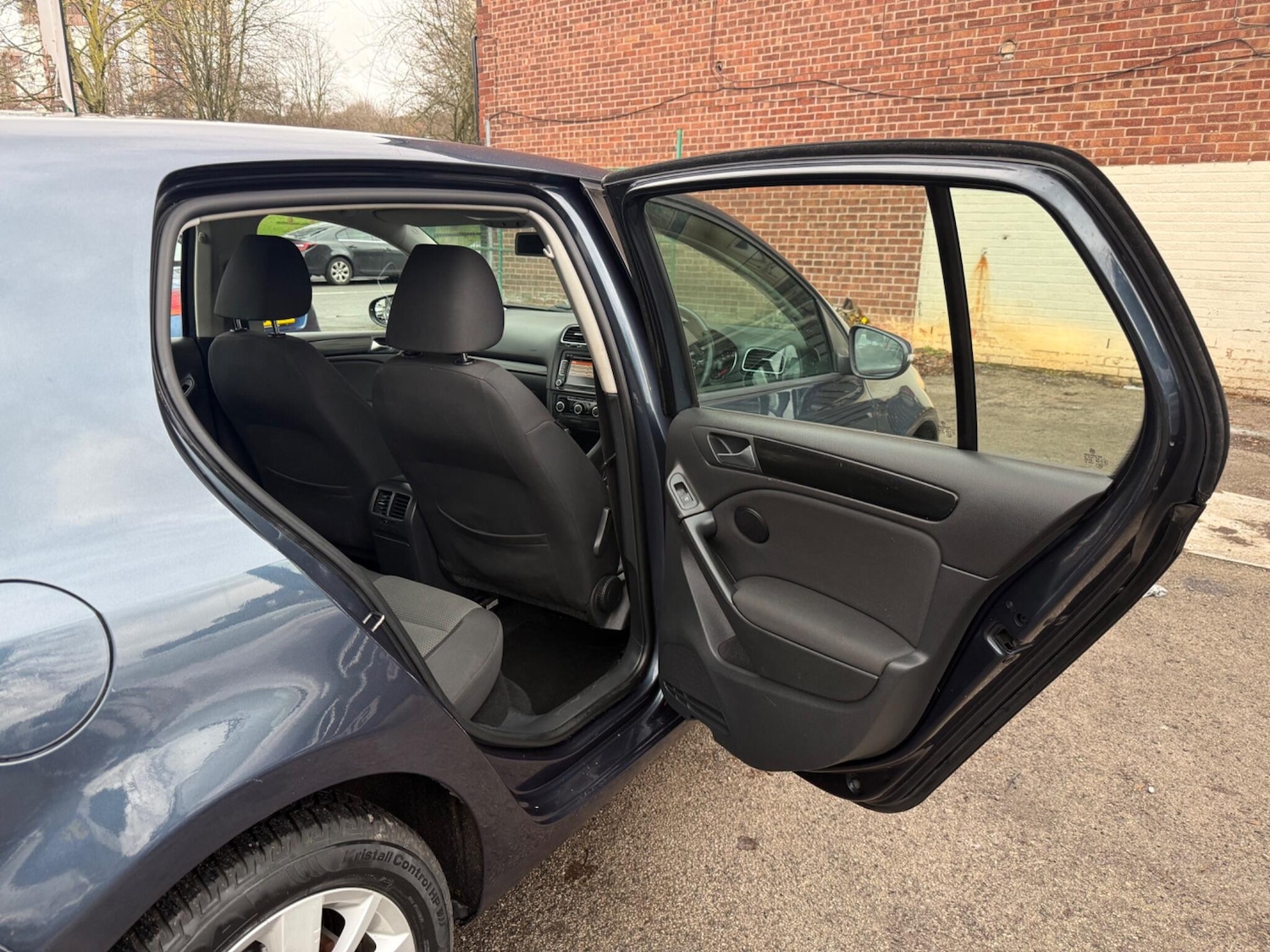 Used Volkswagen Golf 2011 for sale - 77190981: Photo 25