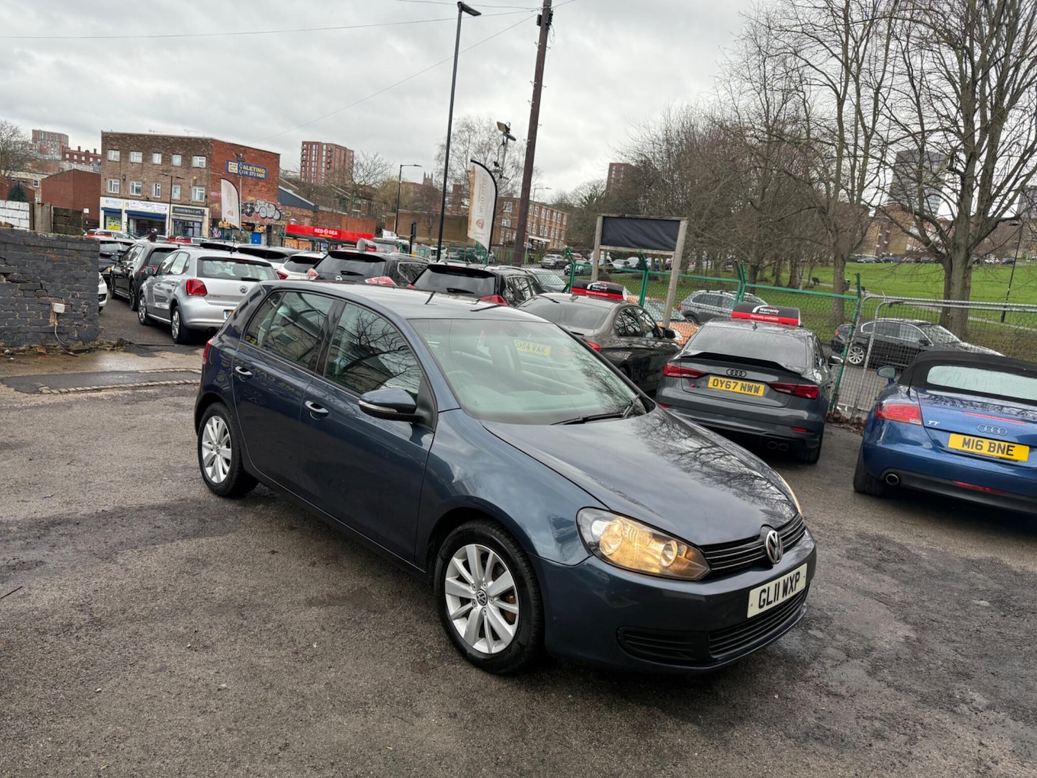 Used Volkswagen Golf 2011 for sale - 77190981: Photo 9