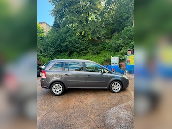 Used Vauxhall Zafira 2010 for sale - 79202091: Photo