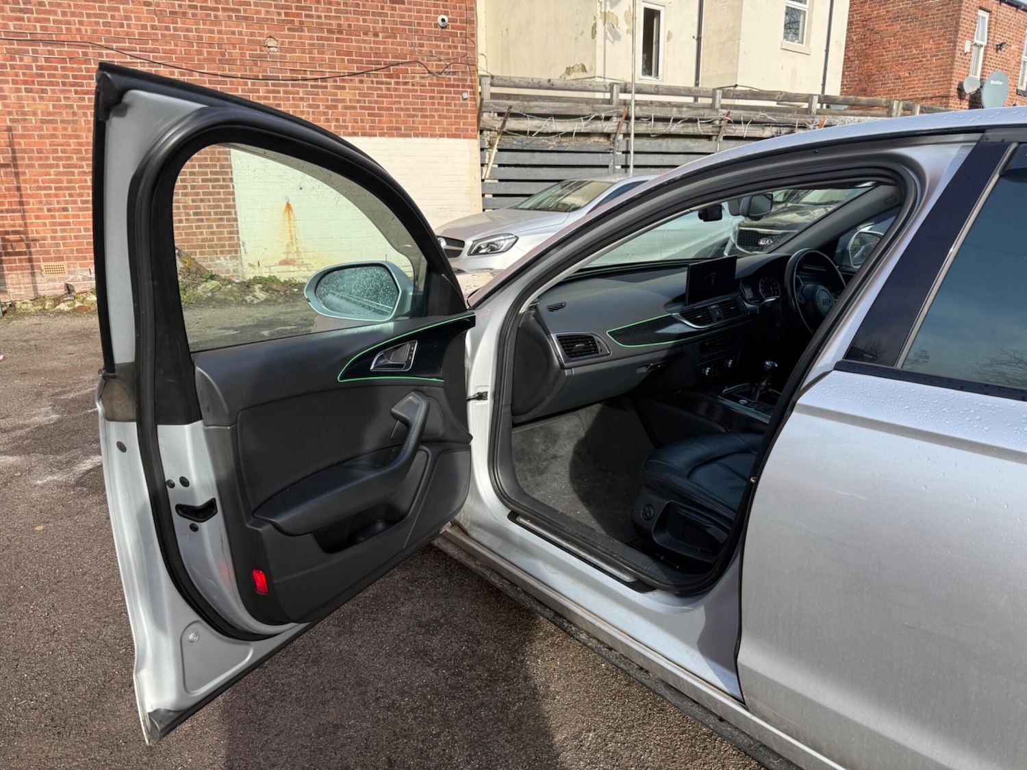 Used Audi A6 Saloon for sale - 77633741: Photo 25