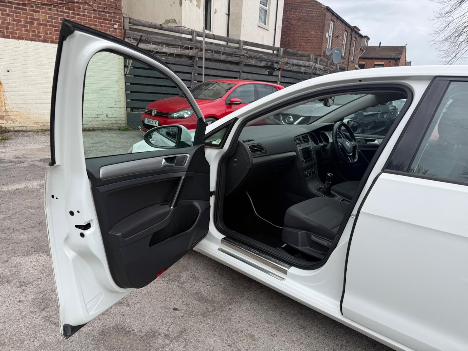 Used Volkswagen Golf for sale - 77993645: Photo 24