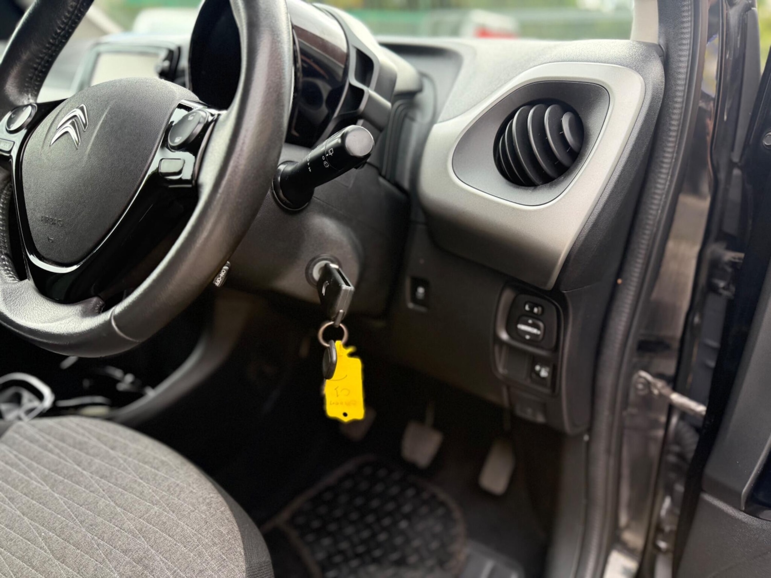 Used Citroen C1 2015 for sale - 76936093: Photo 14