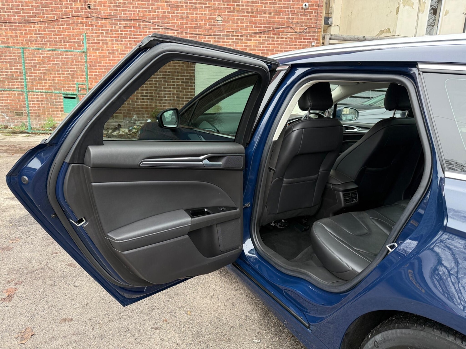 Used Ford Mondeo 2019 for sale - 77142932: Photo 32