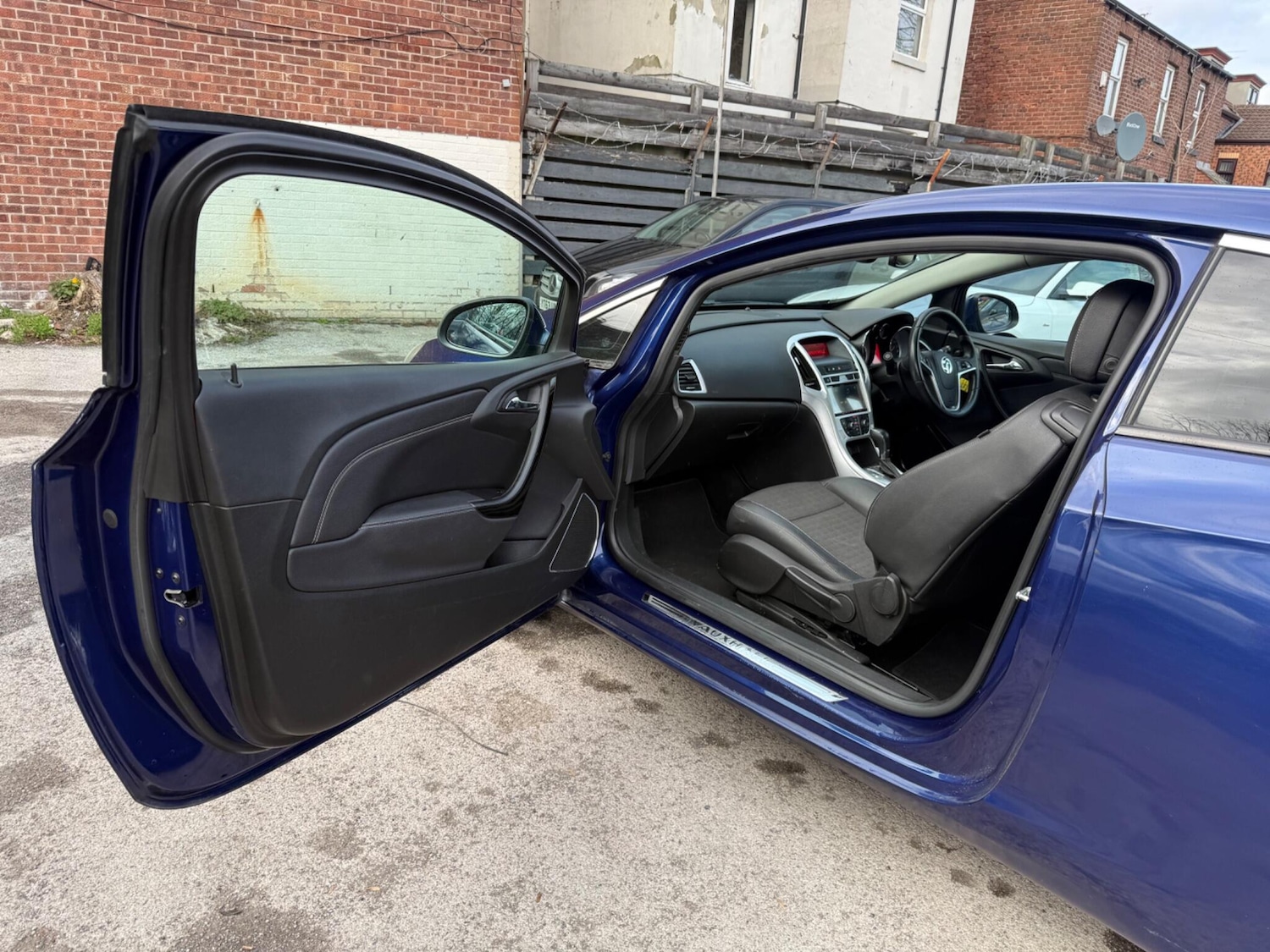 Used Vauxhall Astra GTC 2015 for sale - 77909812: Photo 23