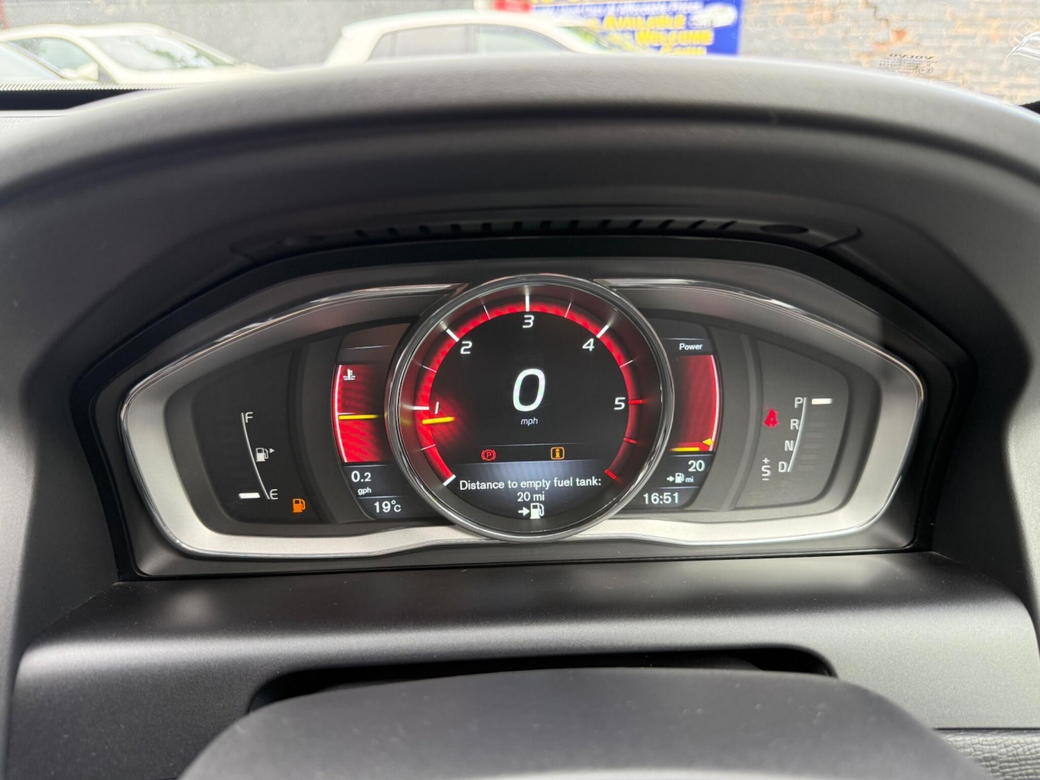 Used Volvo XC60 2015 for sale - 76989388: Photo 15