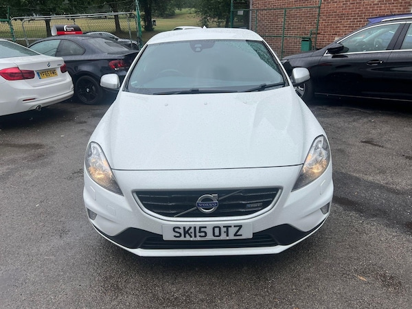 Used Volvo V40 2015 for sale - 75339702: Photo 2