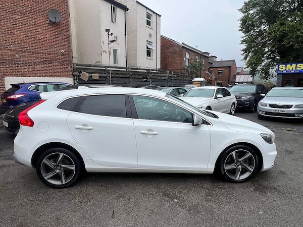 Used Volvo V40 2015 for sale - 75339702: Photo 4