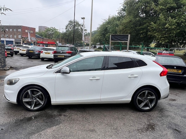 Used Volvo V40 2015 for sale - 75339702: Photo 5
