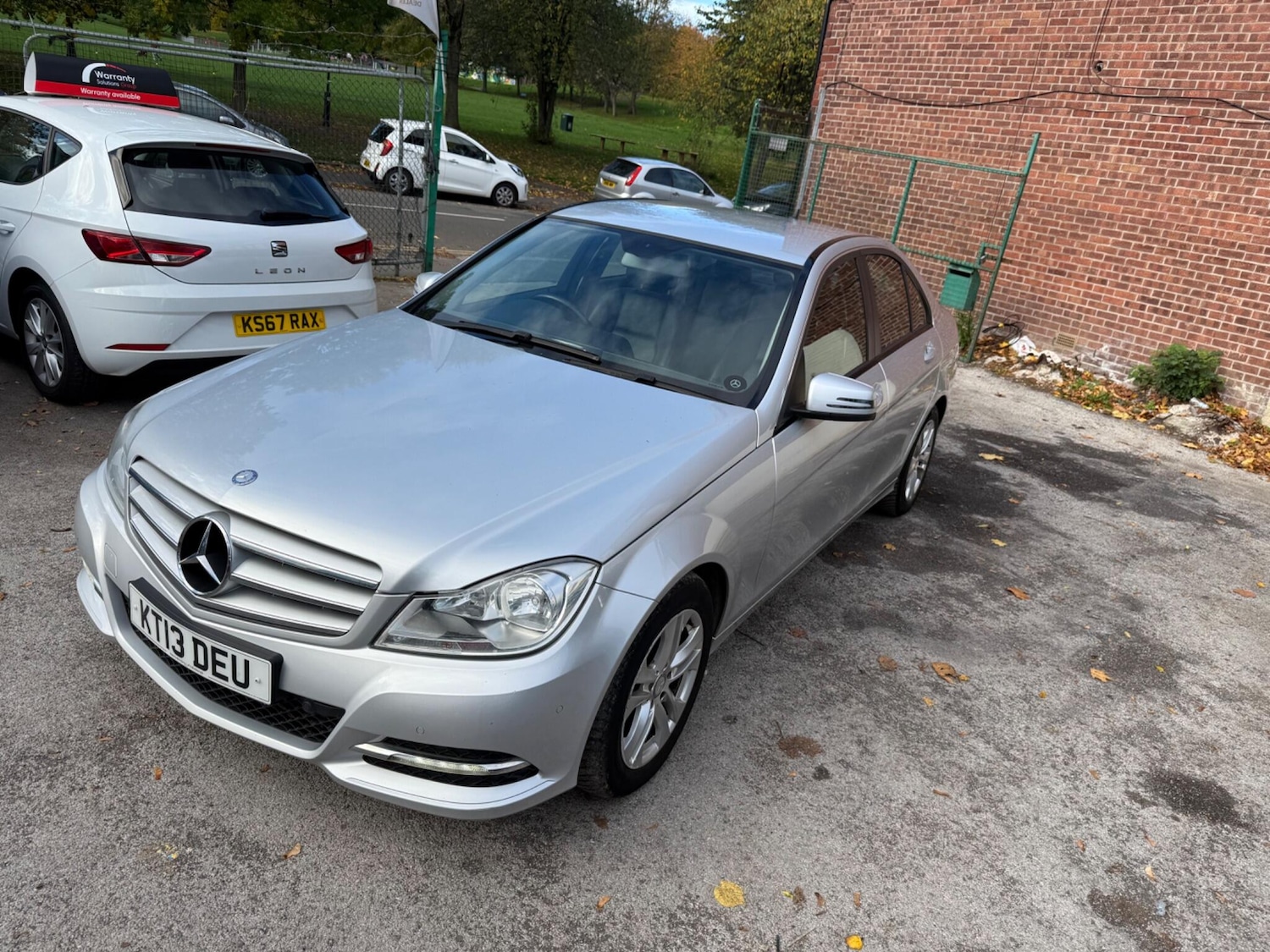 Used Mercedes-Benz C Class 2013 for sale - 76370287: Photo 11
