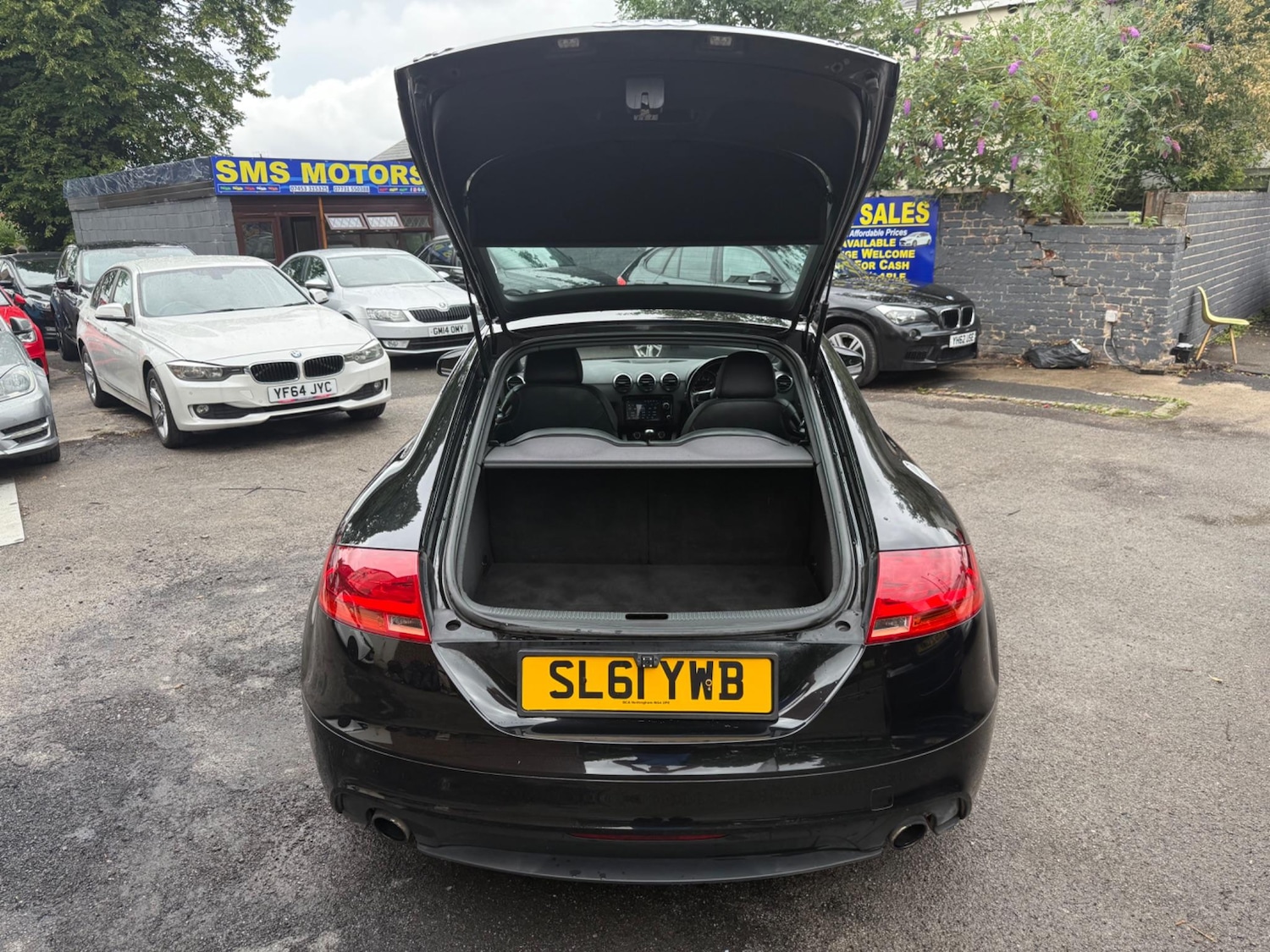 Vehicle 29