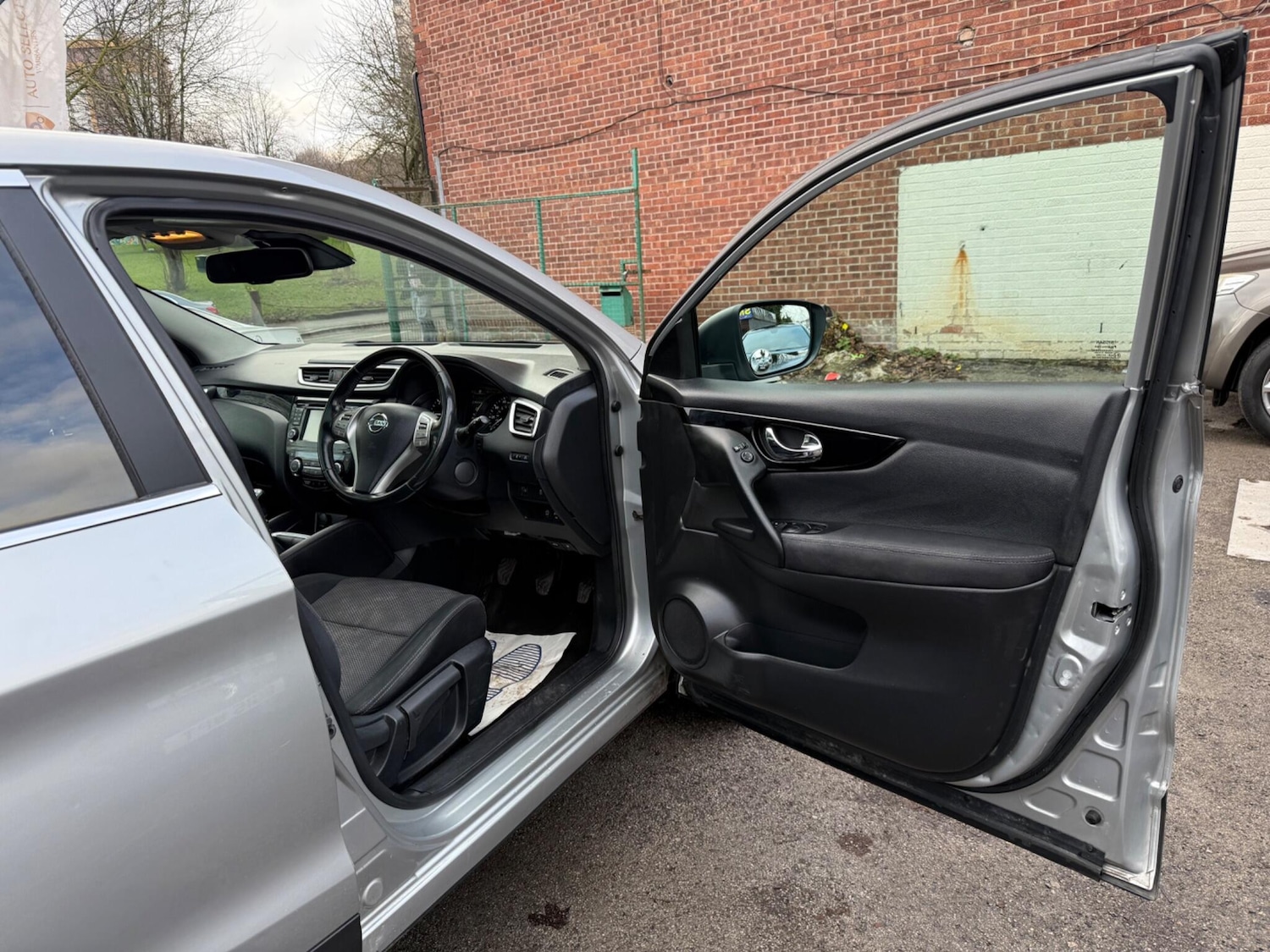 Used Nissan Qashqai 2014 for sale - 77237606: Photo 23